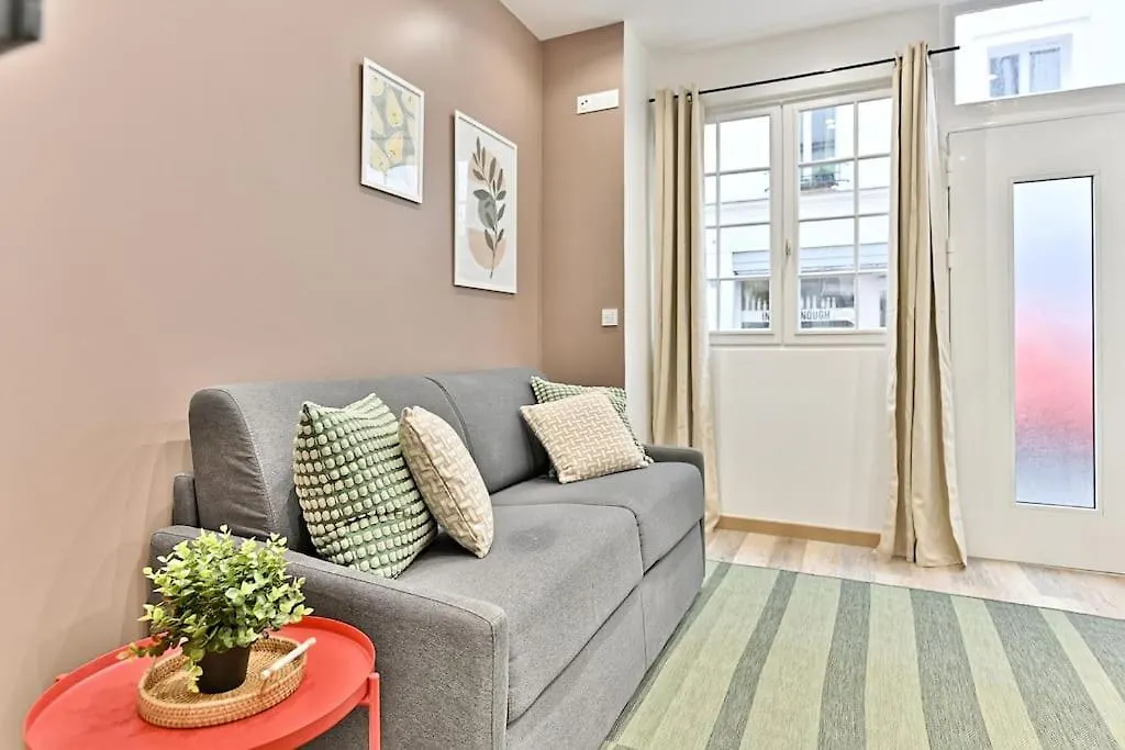 Equipe Nation Apartment Paris